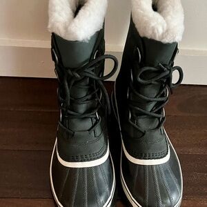Sorel Caribou Black Boots 7.5